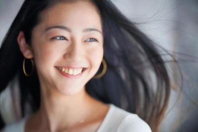 【画像】最新の加藤綾子さん、ガチで美しすぎるwww