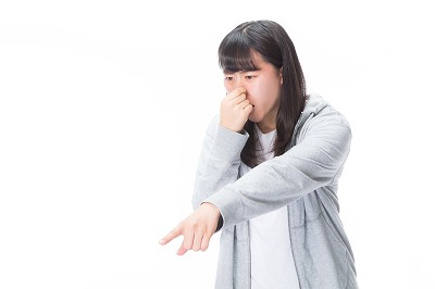 女さん「いやぁぁあ！夫がカレー混ぜて食べてるのぉぉーーーーー！」