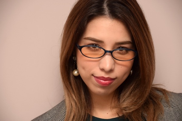 【画像】港区女子さん、史上空前の加工がバレて無事炎上！www