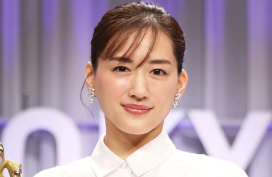 【画像】綾瀬はるかがAVデビュー寸前だったという事実