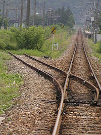 【悲報】イギリス「日本は山だらけだから線路狭くしとけ」→大隈重信「よく分からんけど採用」→結果www