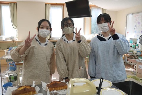 【画像】長崎の安心系JK達が調理実習で作ったカステラの価値