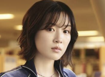 【速報】最新の永野芽郁(26)、かすかなふくらみがえっちすぎる