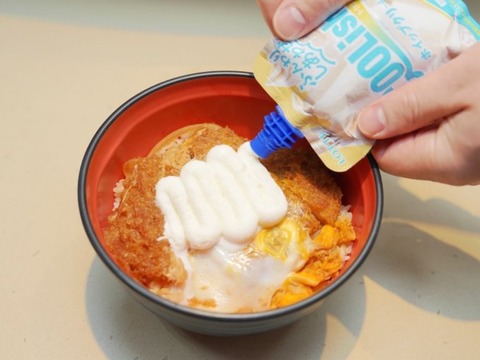 富士そば、ゲテモノを発売