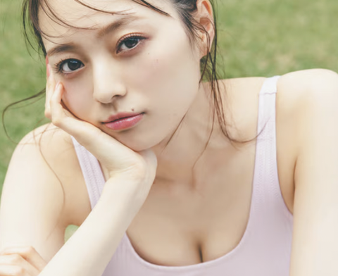 【画像】梅澤美波さん、違法マッサージ店っぽい雰囲気www