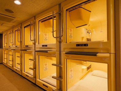 カプセルホテルの予約サイト見てたら社会の闇を見てしまったんやが・・