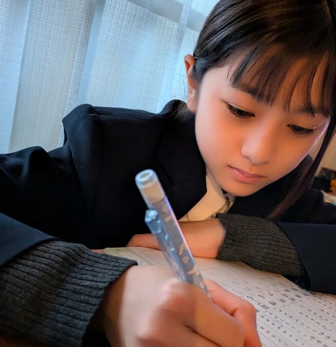 【画像】お前らが家庭教師頼まれたのがこんなJS5だったらwww