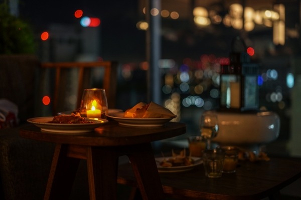 【悲報】港区女子さん、イケメンと結婚した結果www