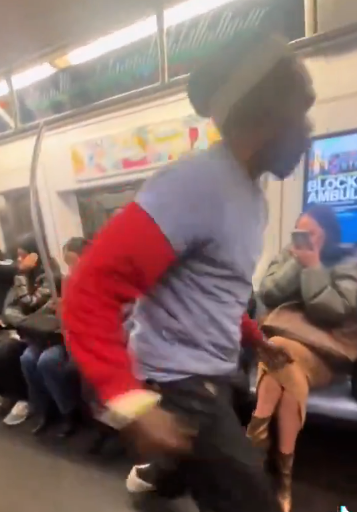 【これはキツい】NYC地下鉄で遭遇したら詰むレベルの迷惑客