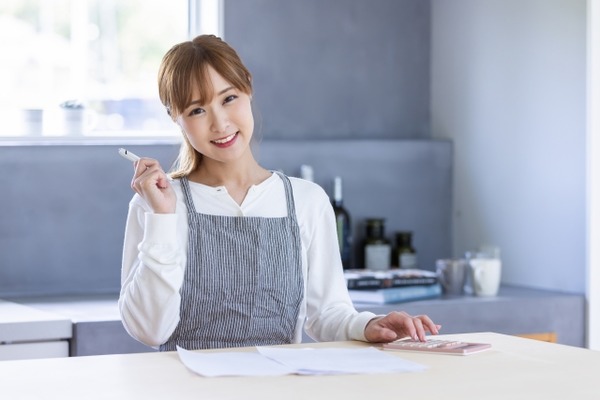 識者「専業主婦はラクをしていてズルい…？なら仕事を辞めてみればいいだろうw」→納得のまんバズwww