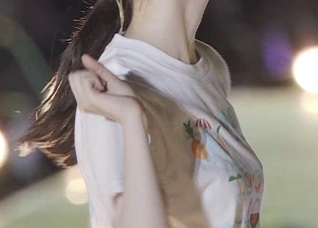 【画像】辻希美の娘・希空(18)さん、シコシコノースリーブwww