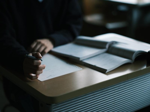 【緊急】ワイ「2浪すれば東大余裕やろｗ」→結果www