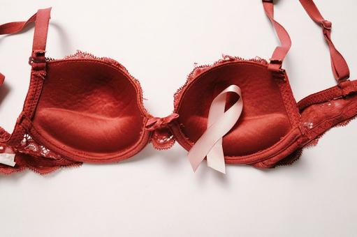 中１女子「ブラが合わなくてお●ぱいが痒いです…」→知恵袋で生お●ぱいを投稿