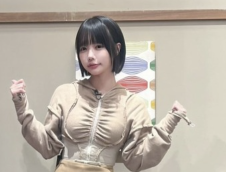 【画像】あのちゃん、しっかり乳房www