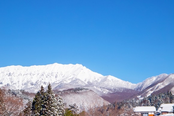 【鳥取・大山】「ホワイトアウトで下山できない」通報の8人が駆けつけた救助隊と生還
