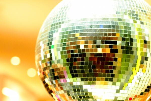 【悲報】ワイ、人生初のガールズバーで地獄を見る・・・⇒