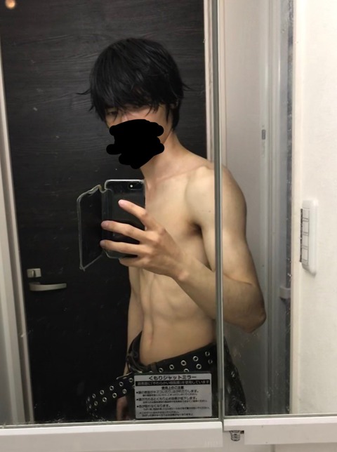 【画像】女性ホルモン摂取男さん、無事メスになるwww