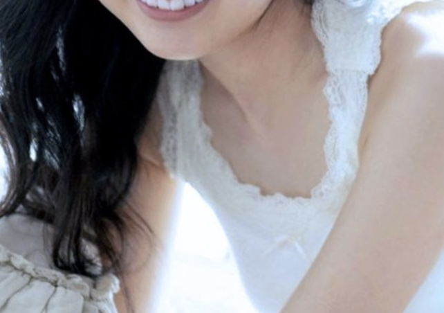 【画像】あまりにも巨乳な気象予報士さん、シコすぎる