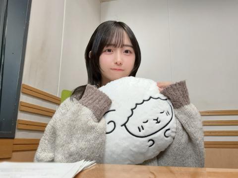 【画像】人気声優・羊宮妃那さん、髪を黒色に染め直して弱男からの信用を取り戻すwww