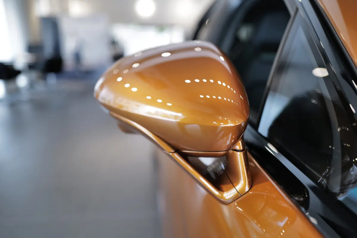 ポルシェが中国で26%減。「絶対的ブランド」からなぜここまで転落することとなったのか？自動車メーカーではないファーウェイのEVにも敗北を喫する