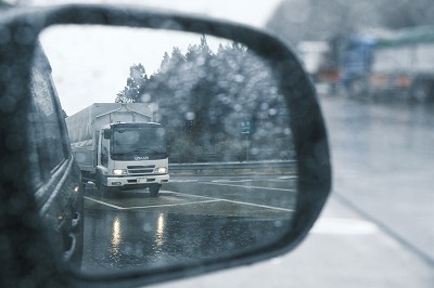 【動画】トラック乗りさん、自転車レーンにブチギレてしまうwww