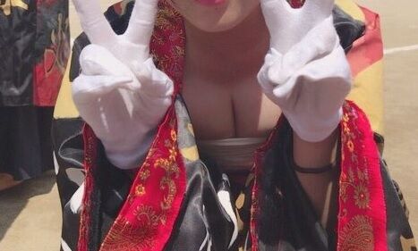 【画像】体育祭でほとんど乳出てる衣装着ちゃうJKさんｗ