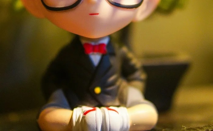 【画像】爆乳美女、コナンを興奮させてしまうwww