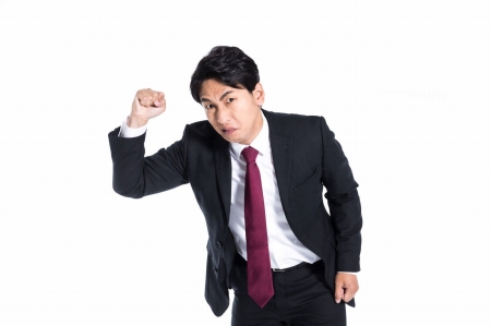 上司「お前まじほんと頼むわ」ワイ「はい…」ワイ「… (ゴミ箱蹴り飛ばす)」上司「！？」