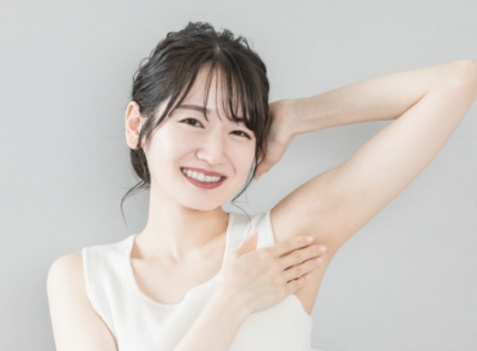 【悲報】あの芸能人、ワキガ手術を公表した結果www