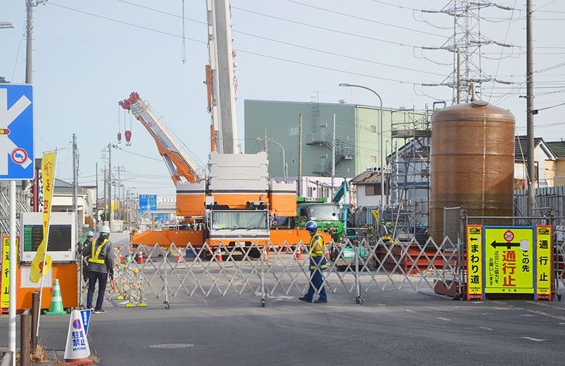 許せない…眠れない父が突然死 「来るな」心配した娘を一喝していた父、揺れる自宅は悪臭…道路陥没で生活一変、あすで1年 父の死因、警察は”不詳の病死”とするも娘「事故がなければ、父は死ななかったのでは」