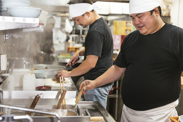 人気ラーメン店、配信者をバッサリ切り捨てる！「お前、めちゃくちゃ残してるな」⇒！