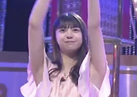 【速報】冨里奈央、デカすぎてMVが過激コンテンツ扱いに