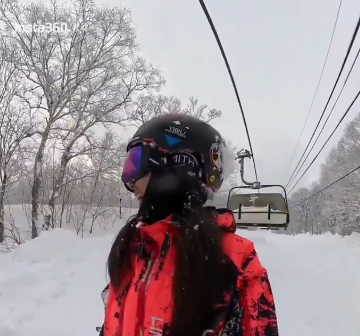 【注意喚起】訪日中国人客2人がリフトの真下で会話 → 後頭部直撃　ヘルメット着用者は軽傷、ノーヘルは脳震とう　安比高原スキー場