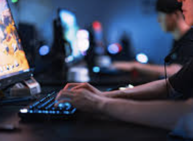 【画像】海外の最強ゲーマー、15歳とは思えない圧巻の見た目で草www