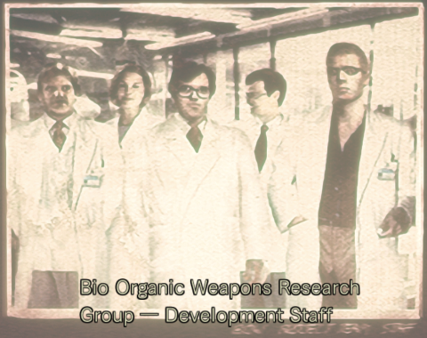 【画像】アンブレラ社「おい新人研究員！バーキン所長と集合写真撮るぞ～！」【バイオハザード】