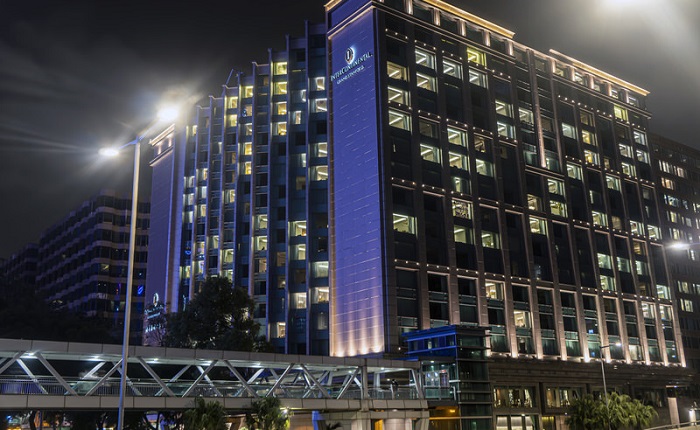 【画像】ホテルでエッチしてる客丸見えでワロタｗｗｗ