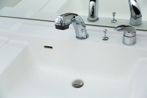 【画像】女陰キャが全員共感するトラウマ絵が発見され、作者が謝罪www