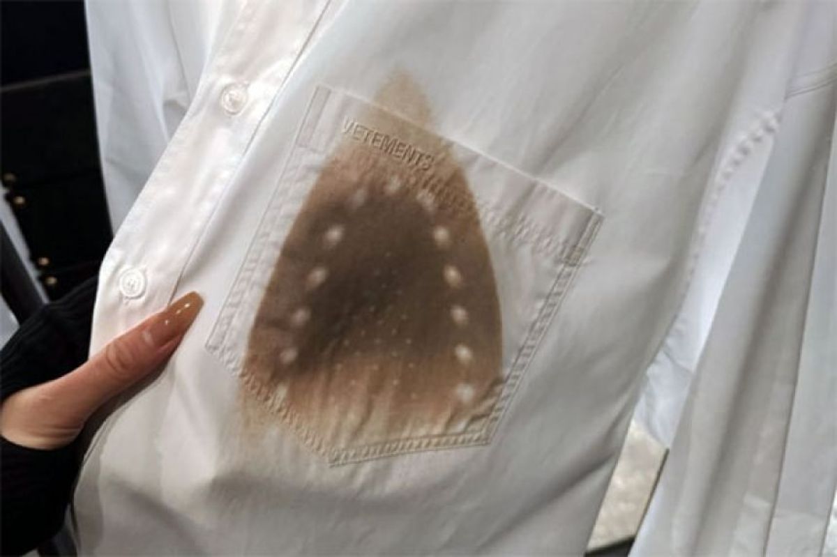 逆におしゃれ？アイロンの「焦げ跡」をデザインしたシャツ、ハイブランドが約17万円で販売中