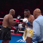 ボクシングでカツラが取れるハプニングwww