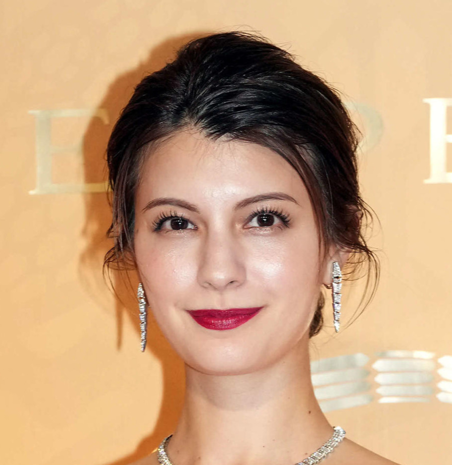 【画像】最近のマギー(モデル・タレント)、33歳になりこんな感じになってしまう