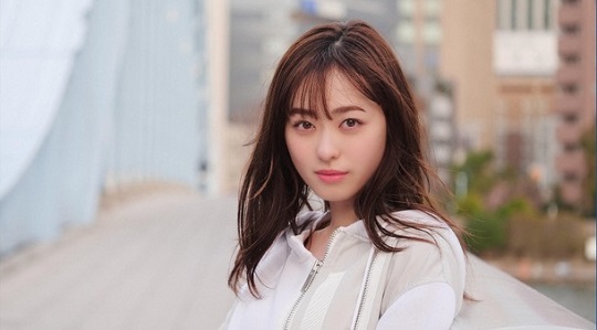 【画像】福原遥の谷間エッッエッッエッ