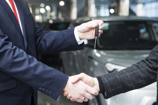 【画像】横綱白鵬の納車式、エッッッッッッッッッッッ！