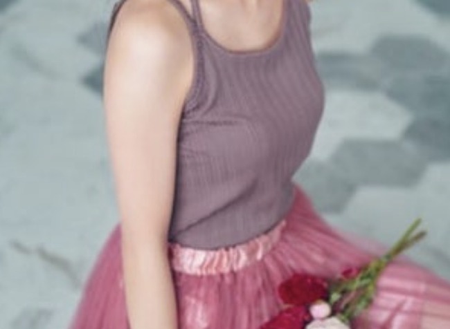 【画像】大原優乃、おっぱいがでかすぎてしまう