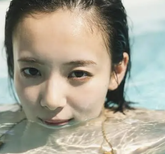 【画像】岡田紗佳とかいう歩く生殖器www