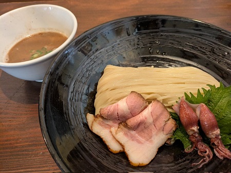 【悲報】つけそば専門店が閉店、その理由がガチで闇が深すぎる…