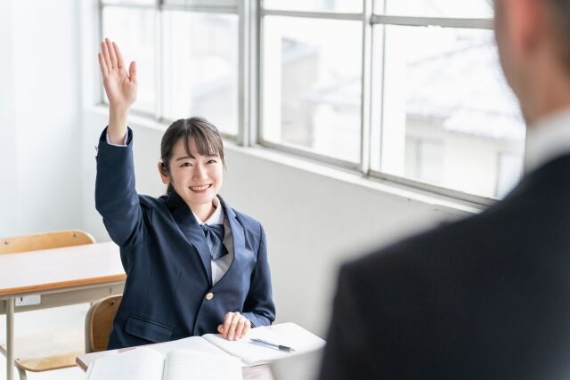 担任「問題ない、満たしている」成績基準を満たしていない生徒が大学不合格　教諭を懲戒処分
