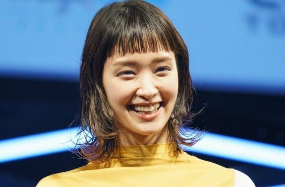 【画像】剛力彩芽さん(32)のふっくらお胸、エ□ッッッッッッッッッッッッッ！