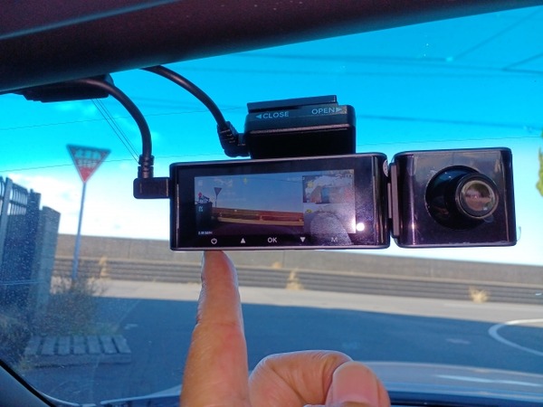 昨日嫁が内緒で半休取ってたからドラレコ確認した結果⇒！