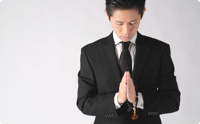 祖父が亡くなり葬儀へ。土葬だと言うので「未だにやる所あるんだ」なんて思いつつ見てたら衝撃の光景が…