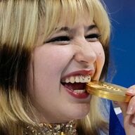 アリサ・リュウがあの歌手に似てるって？